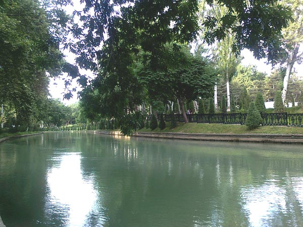 Река